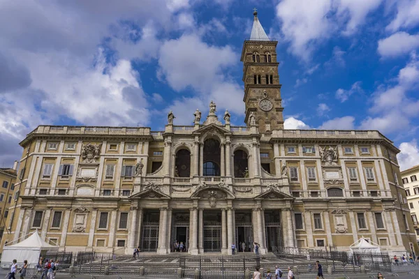Rome Italië September 2018 Onbekende Mensen Door Basiliek Santa Maria — Stockfoto