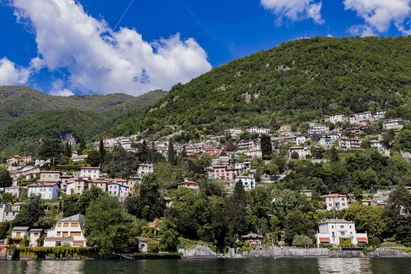Widok Nad Jeziorem Miejscowości Moltrasio Nad Jeziorem Como Włoszech — Zdjęcie stockowe