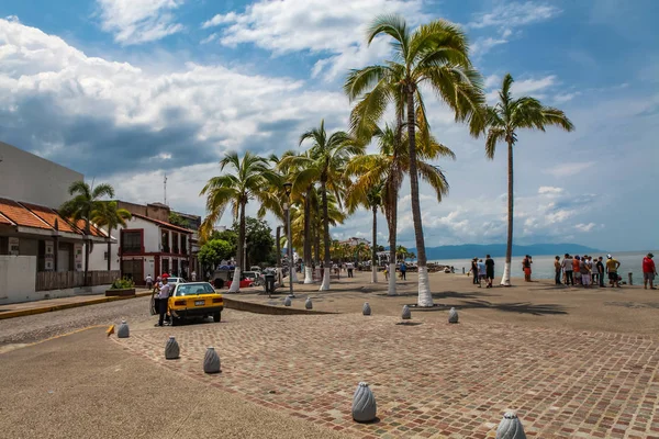 Puerto Vallarta Meksyk Września 2015 Niezidentyfikowanych Ludzi Ulicy Puerto Vallarta — Zdjęcie stockowe