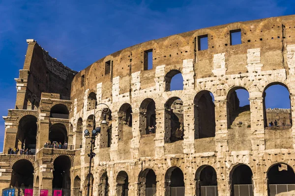 Řím Itálie Září 2018 Neznámí Lidé Colloseum Římě Itálie Nejpozoruhodnější — Stock fotografie