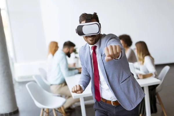 Businessman Making Team Training Exercise Team Building Seminar Using Glasses — Stock Photo, Image