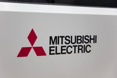 Hannover, Almanya - 25 Ekim 2018: Mitsubishi Electric işareti Almanya'nın Hannover, görünümü. Bir Japon çok uluslu elektronik ve elektrik ekipman üretim şirketi.