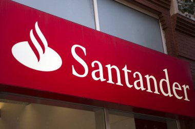 New York, Amerika Birleşik Devletleri - 24 Ağustos 2017: Santander bankanın New York'ta ayrıntı. Avro Bölgesi'nin en büyük Bankası ve Dünya 6 en büyük şirketi olduğunu