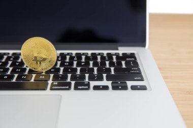 Laptop cryptocurrency bitcoin, ayrıntı görünümü kapatın