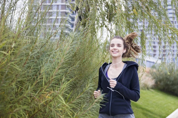 Entrenamiento Mujer Fitness Joven Trotar Parque Otoño — Foto de Stock