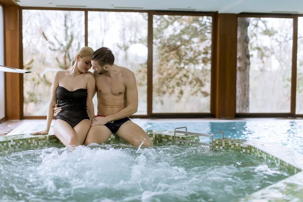 Loving Young Couple Relaxing Spa Center Swimming Pool — Stock Photo, Image