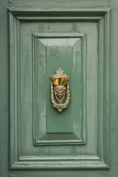 Porta Decorativa Batedor Uma Porta Madeira Malta — Fotografia de Stock