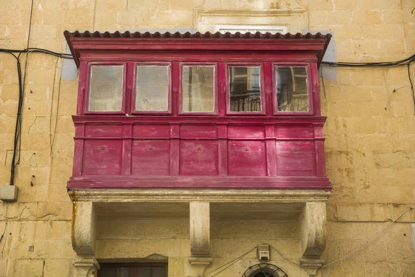 Tradiční Balkonové Okno Budovu Malty — Stock fotografie