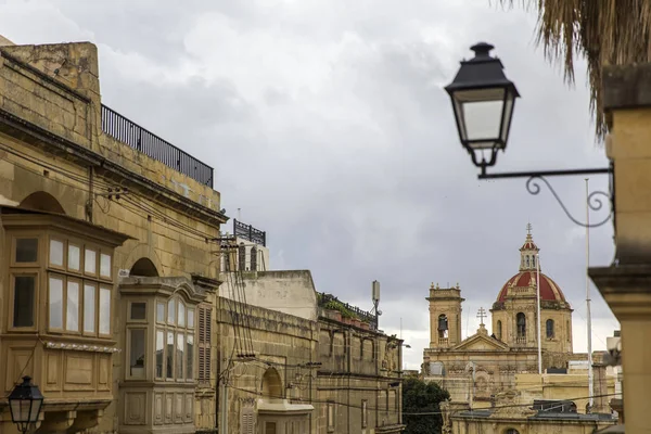 Dettagli Tradizionale Balcone Legno Facciata Pietra Tipico Architettura Gozo Malta — Foto Stock