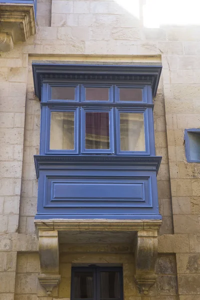 Malta Dan Binasında Geleneksel Balkon Penceresi — Stok fotoğraf