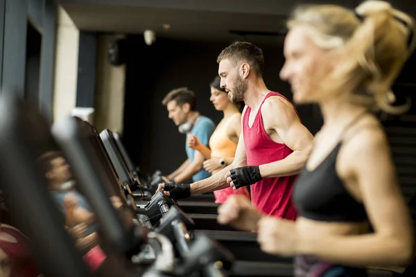 Group Young People Running Treadmills Modern Gym — Stock Photo, Image
