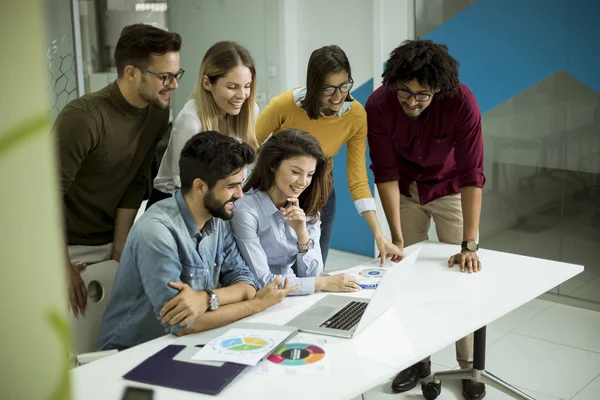 Group Young Multiethnic Business People Working Communicating Together Creative Office — Stock Photo, Image