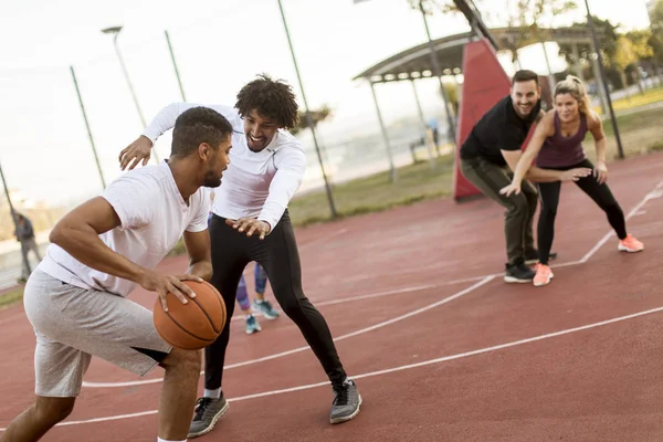 Group Young Multiethnic Young People Playing Basketball Court — Stock Photo, Image
