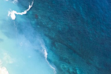 Endonezya Nusa Penida adasında Kelingking plaj