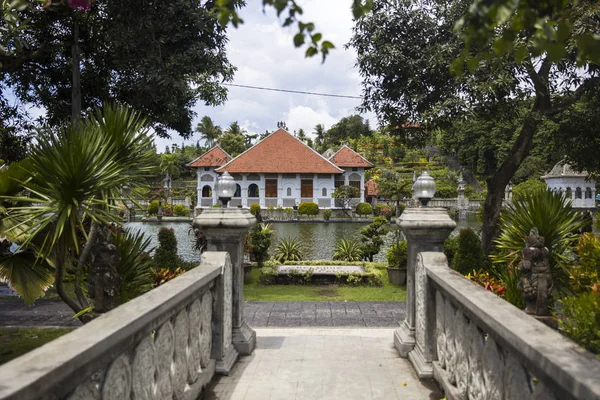 Palácio de águas Tirta Gangga em Bali, Indonésia — Fotografia de Stock