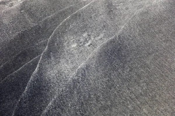 Sahilde volkanik siyah kumlar — Stok fotoğraf