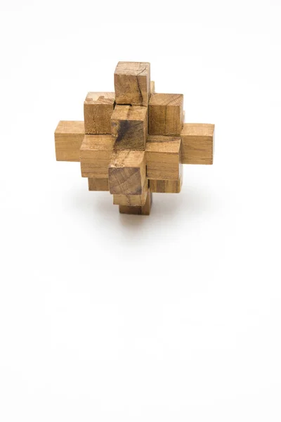 Blocos de madeira puzzle brinquedo — Fotografia de Stock