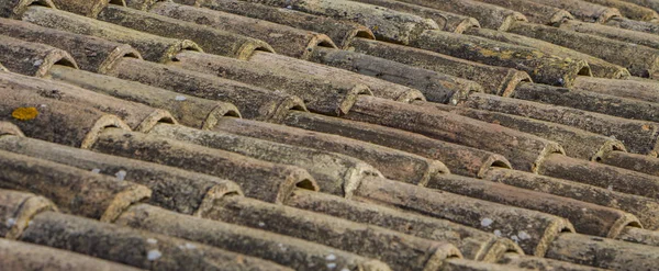 Eski çatı kiremitleri fon — Stok fotoğraf