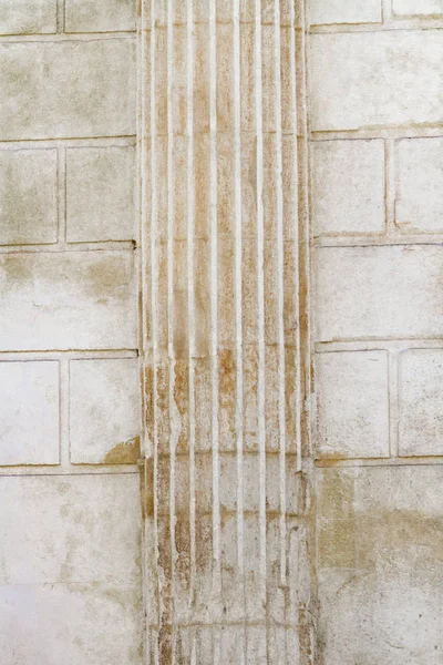 Białe klasyczne kolumny i tło ściana — Zdjęcie stockowe