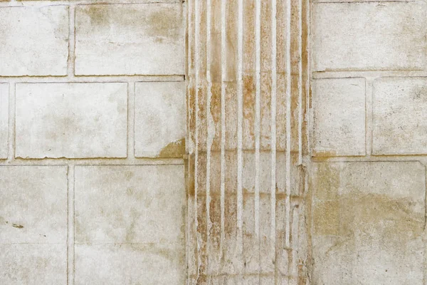 Beyaz klasik sütunlar ve duvar arka plan — Stok fotoğraf