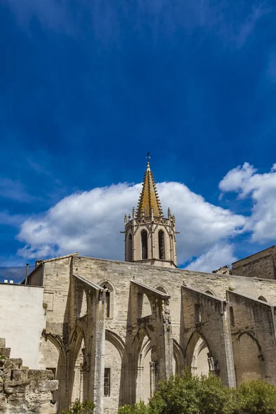 Chrám svatého válečného chrámu v Avignon, Francie — Stock fotografie