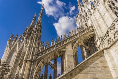 İtalya'da Milan Duomo çatı terasları