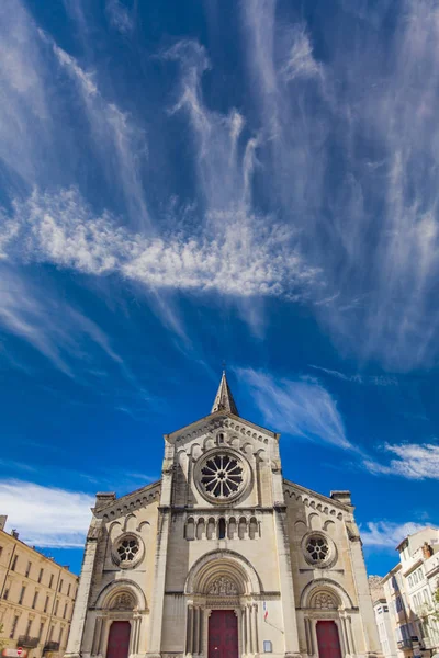 View Eglise Saint Paul Nimes Francja — Zdjęcie stockowe