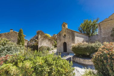 View at Chapelle Saint Blaise, eski bir kilise Les Baux de Provence, Fransa