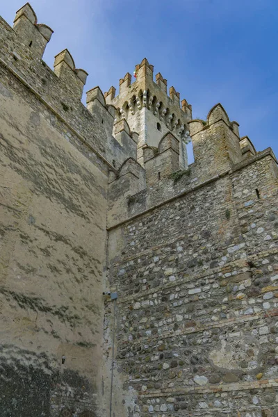 Detalj Castello Scaligero Sirmione Sirmione Slott Från Århundradet Vid Gardasjön — Stockfoto
