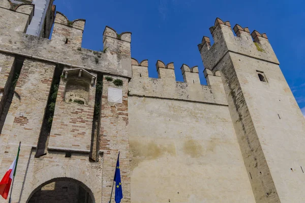 Detalhe Castello Scaligero Sirmione Castelo Sirmione Século Xiv Lago Garda — Fotografia de Stock