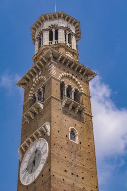 Verona, İtalya'daki Torre dei Lamberti'de görüntüle