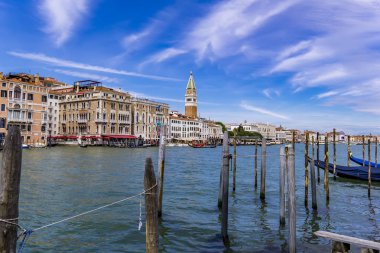 Venedik, Italya-26 Mayıs 2019: Venedik, Italya 'da görüntüle. Bu 25.000.000 turist her yıl Venedik ziyaret tahmin edilmektedir.