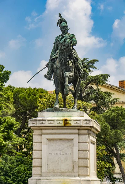 View Monument Vittorio Emanuele Second King Italy Bra Square Verona — Stock Photo, Image