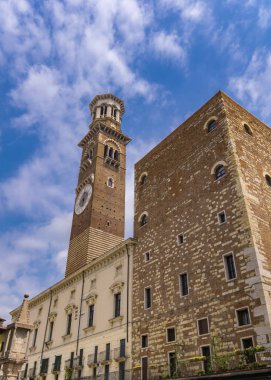 Verona, İtalya'daki Torre dei Lamberti'de görüntüle