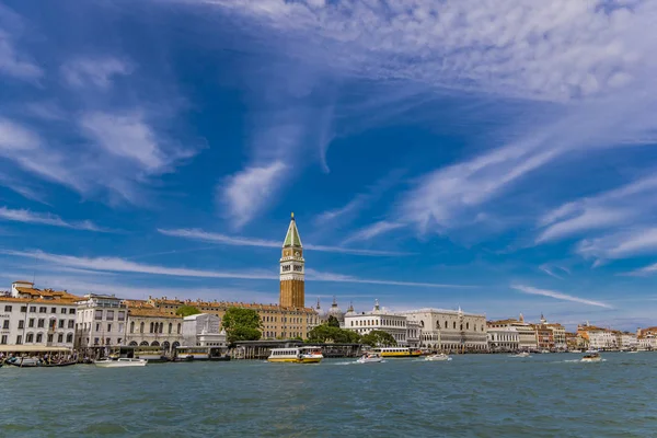 ヴェネツィア イタリア 2019年5月26日 ヴェネツィア イタリアでの眺め 毎年2 500万人の観光客がヴェネツィアを訪れると推定されています — ストック写真
