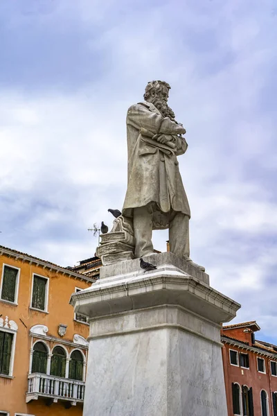 Monumento Linguista Italiano Niccolo Tommaseo Veneza Itália Por Francesco Barzaghi — Fotografia de Stock