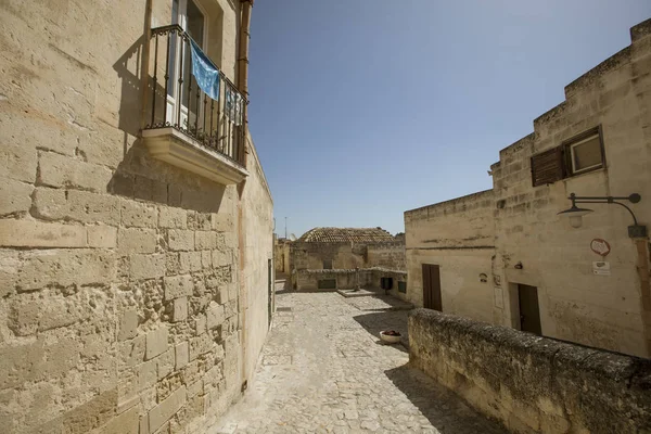 Pohled Úzkou Ulici Starověkého Města Matera Basilicatě Jižní Itálii — Stock fotografie