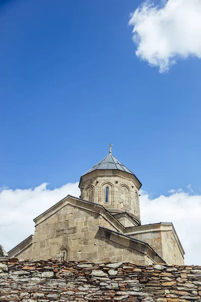 Gürcistan Daki Gergeti Trinity Kilisesi Nde Manzara — Stok fotoğraf