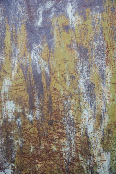 查看旧生锈的彩色金属与破裂的油漆 破烂的背景 — 图库照片