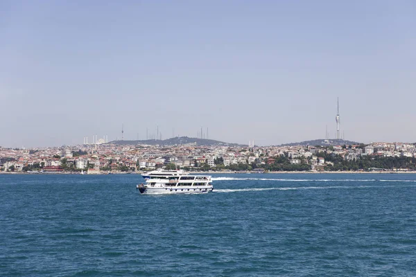 Stanbul Boğazı Nda Tekne Manzarası Türkiye — Stok fotoğraf