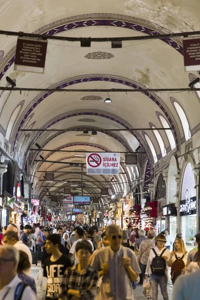 Istanbul Turecko Června 2019 Neidentifikovaný Lid Grand Bazaar Istanbulu Turecko — Stock fotografie