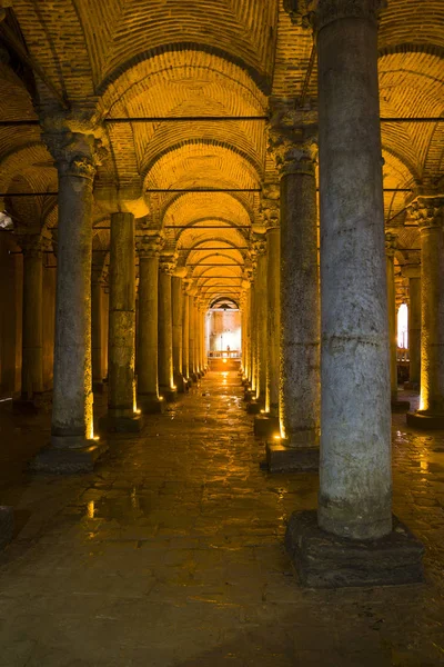 トルコ イスタンブールの6世紀の古代大聖堂シスターン — ストック写真