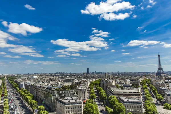 フランス 2017 フランスの街で航空写真 パリはフランスの首都で最も人口の多い都市です — ストック写真