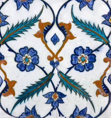 İstanbul Topkapı Sarayı'ndan çiçek desenli eski Osmanlı el yapımı Türk çinileri