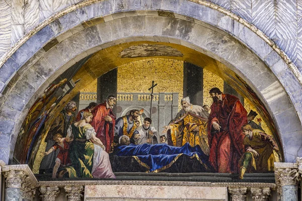 Corpo San Marco Venerato Dal Doge Mosaico Del 1728 Nella — Foto Stock