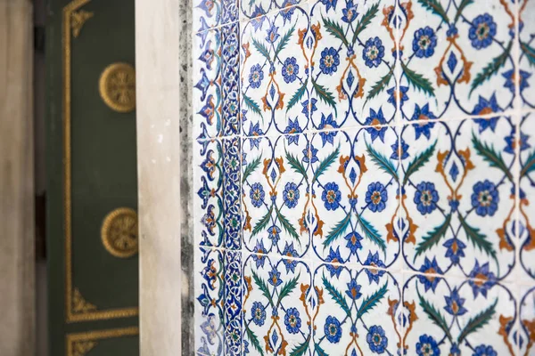 Antika Ottomanska Handgjorda Turkiska Kakel Med Blommönster Från Topkapi Palace — Stockfoto