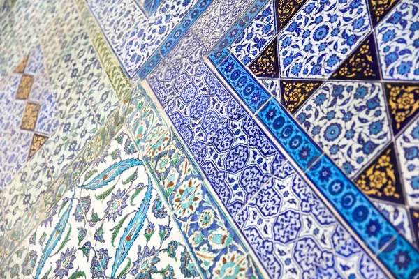 Antigos Azulejos Turcos Artesanais Otomanos Com Padrões Florais Palácio Topkapi — Fotografia de Stock