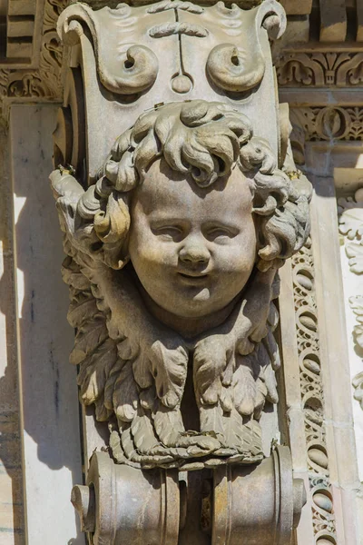 Dettaglio Primo Piano Della Facciata Del Duomo Milano Italia — Foto Stock