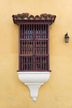 Kartagena, Kolombiya 'daki tipik Latin Amerika sömürge penceresine bak