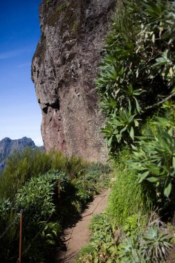 Portekiz 'deki Madeira Adası' nda Pico do Arieiro Dağı 'nın zirvesine bakın.